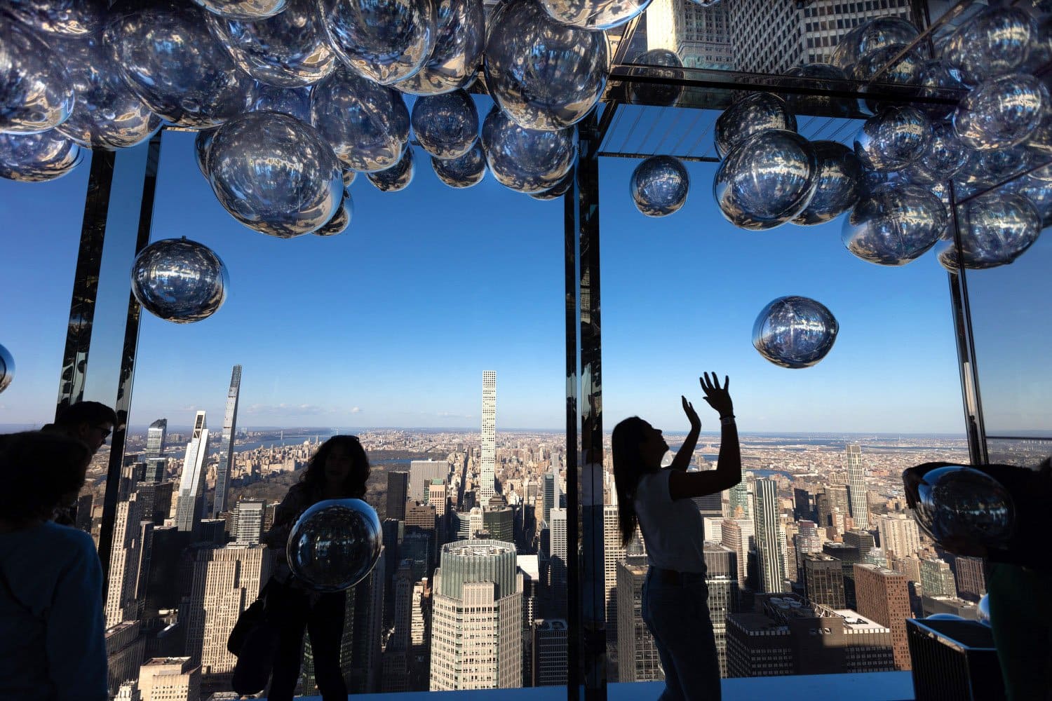 Summit One Vanderbilt observation deck - Tourista guide in NYC.